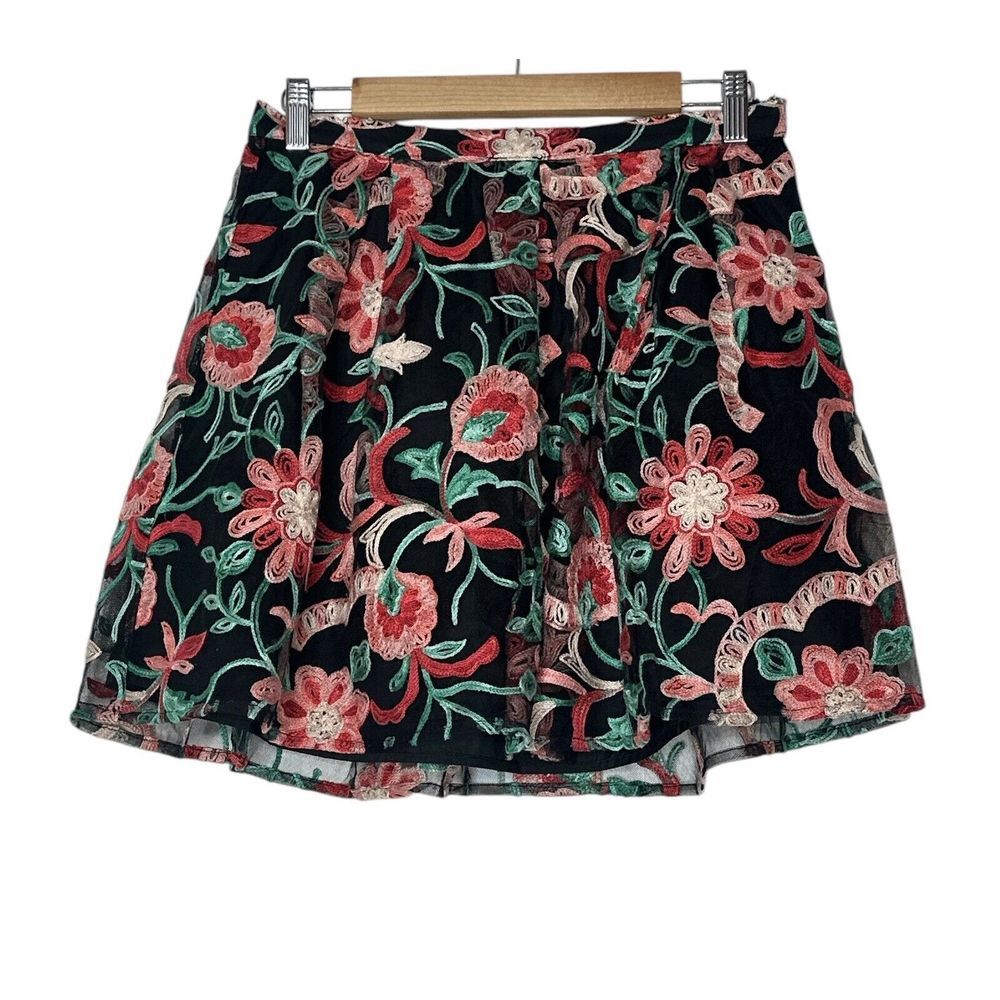 Forever 21 Skirt Women Size 30 Embroidered A-Line Mesh‎ Layered Floral Design